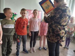 b_1024_768_0_00_images_2023_2024_KAWA_Pasowanie_czytelnik_428491286_866273471967269_6363121992932793389_n